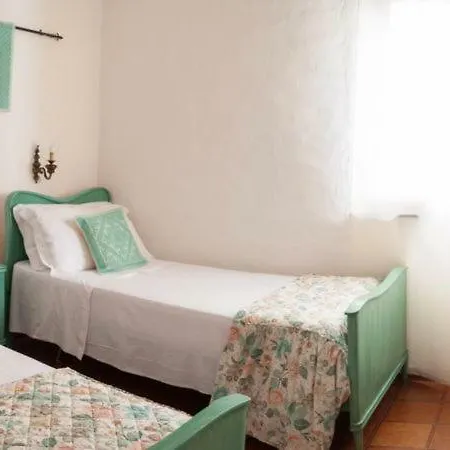 Pittulongu Chalet Sleeps 8 Dağ evi *