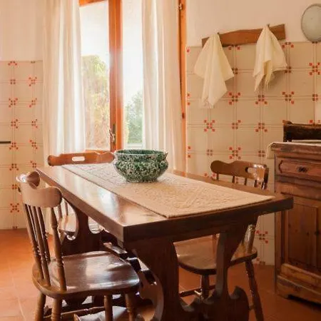 Pittulongu Chalet Sleeps 8 * Olbia