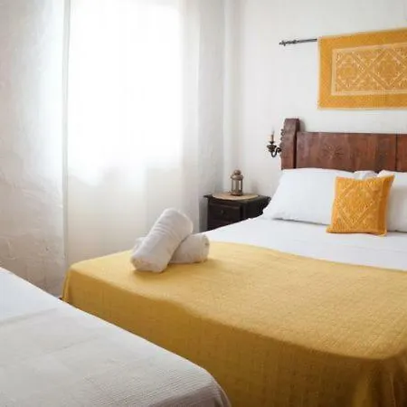 Dağ evi Pittulongu Chalet Sleeps 8 *